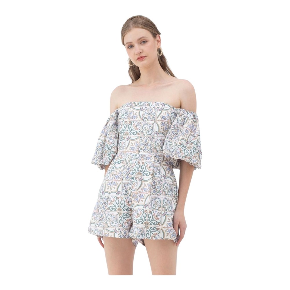NWT Chicwish Boho Off-Shoulder‎ Puff Sleeve Paisley Print Romper Size Small